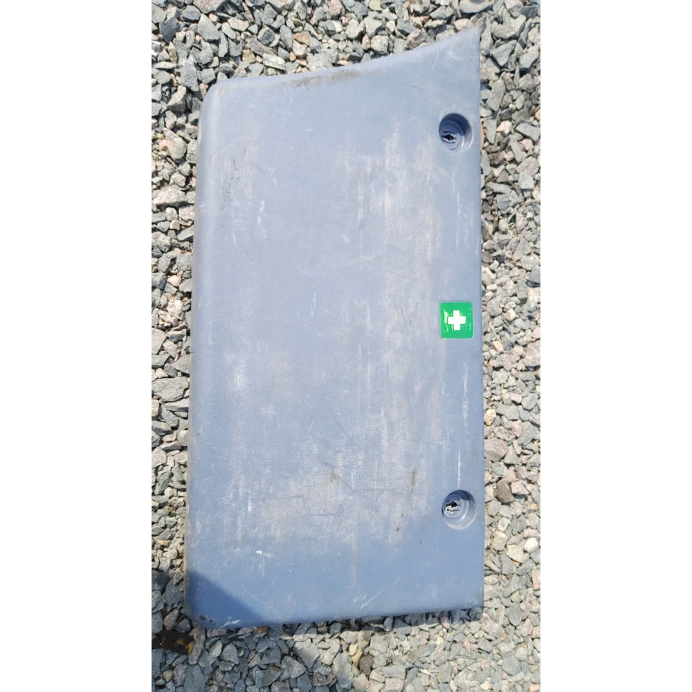 9017200148 накладка правой двери Mercedes Benz Sprinter 35