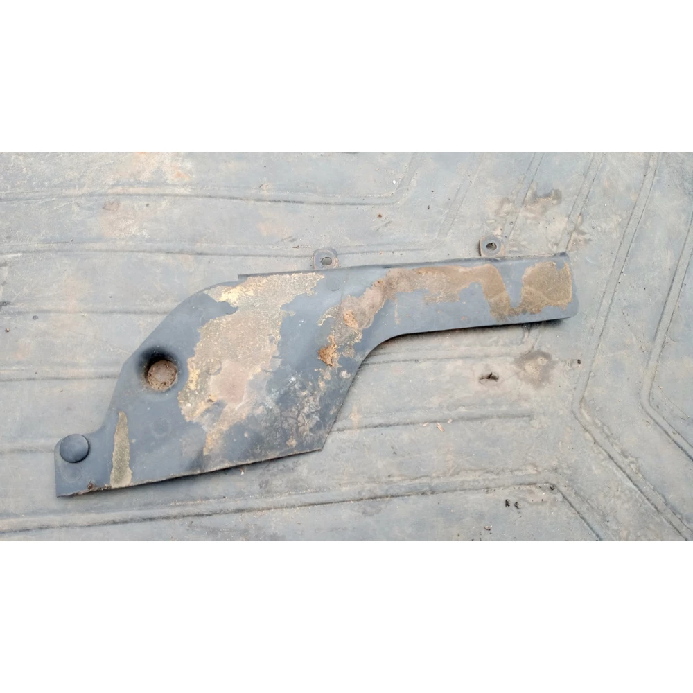 12521702797 кришка акумулятора Bmw E39
