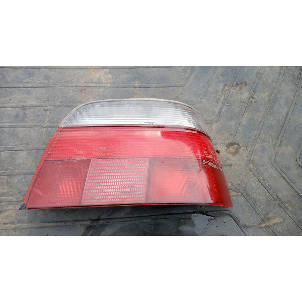 2496298 фонарь задний правый Bmw E39