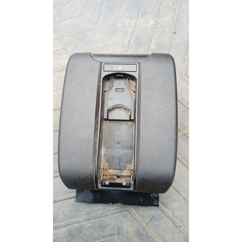 804033 подлокотник Bmw E39