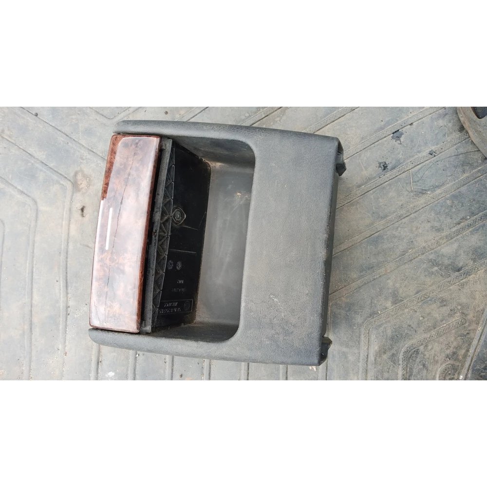 51168253125 задний подстаканик Bmw E 53 X5