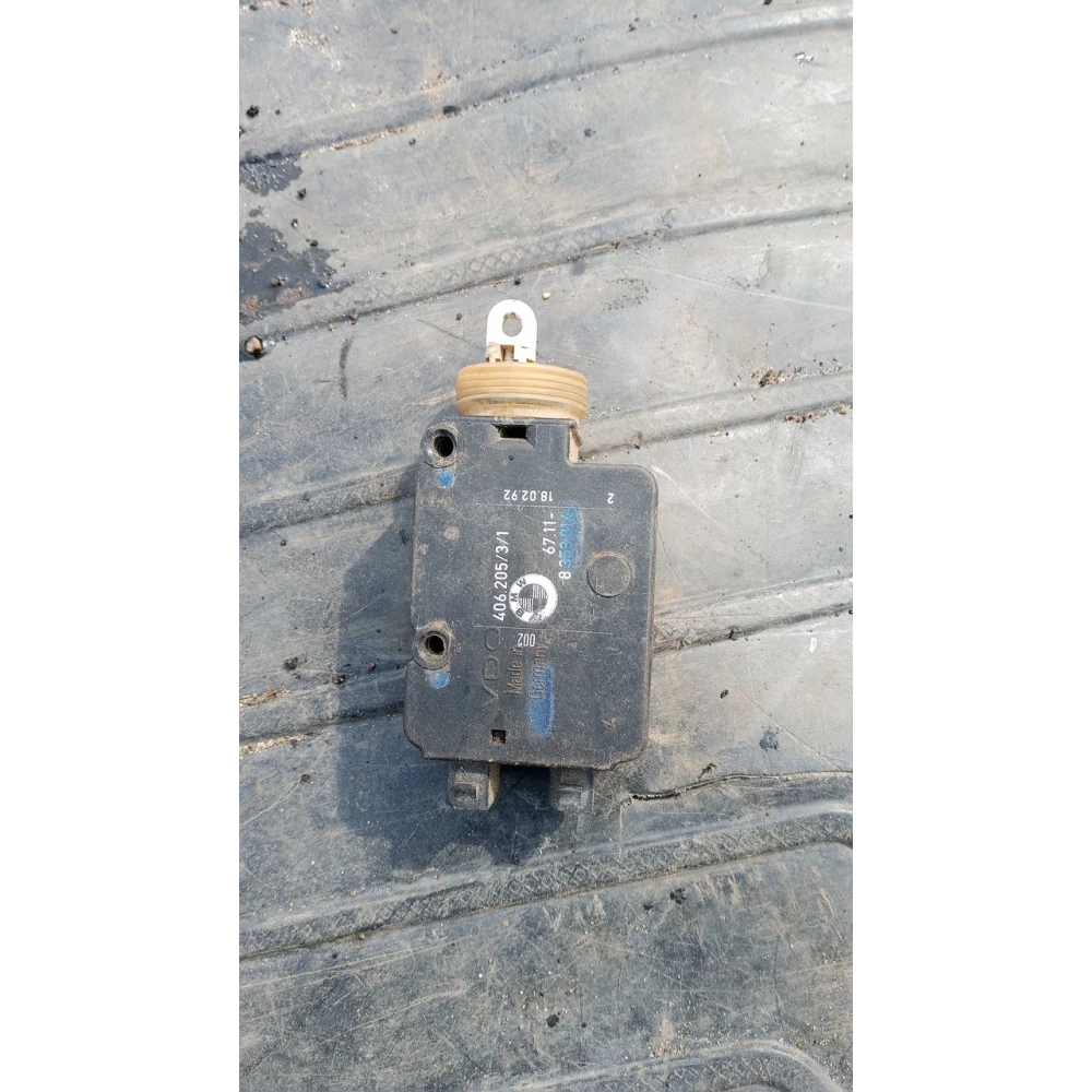 67118353014 актуатор двери Bmw E36