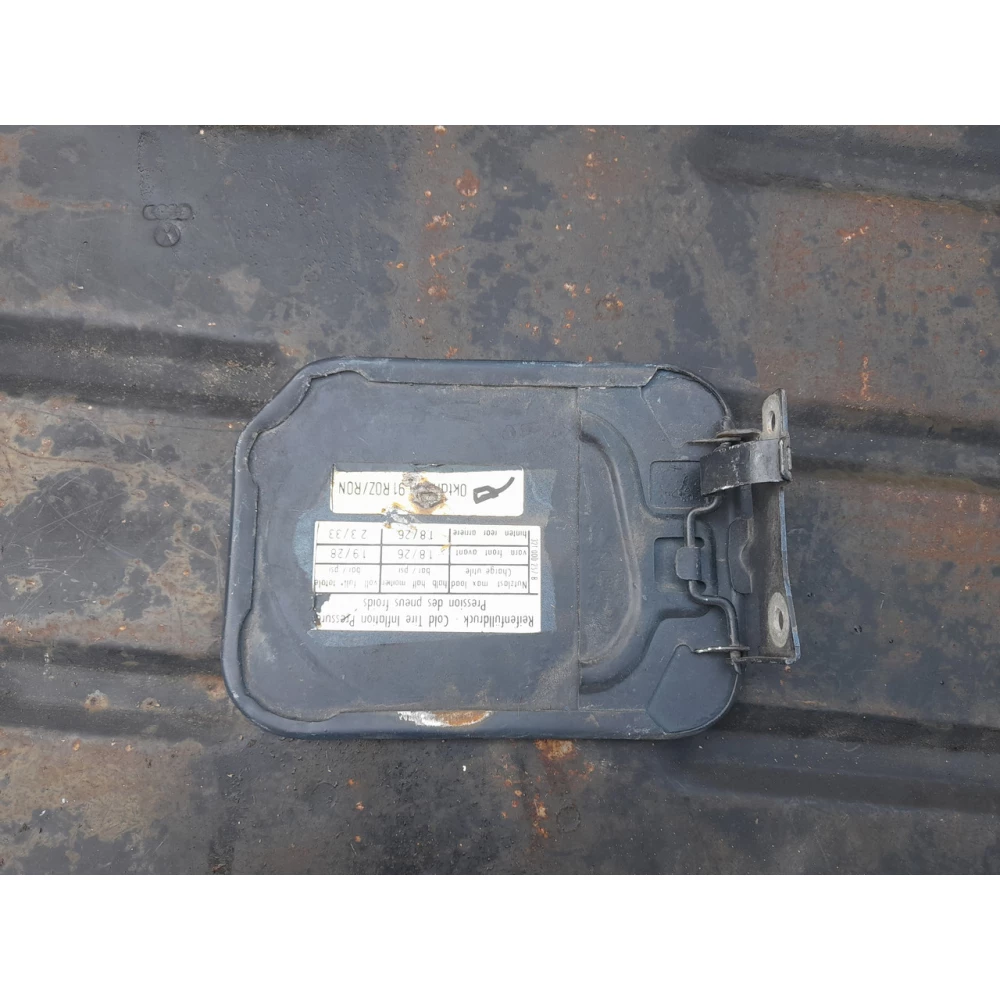 Лючок бензобака VW Santana