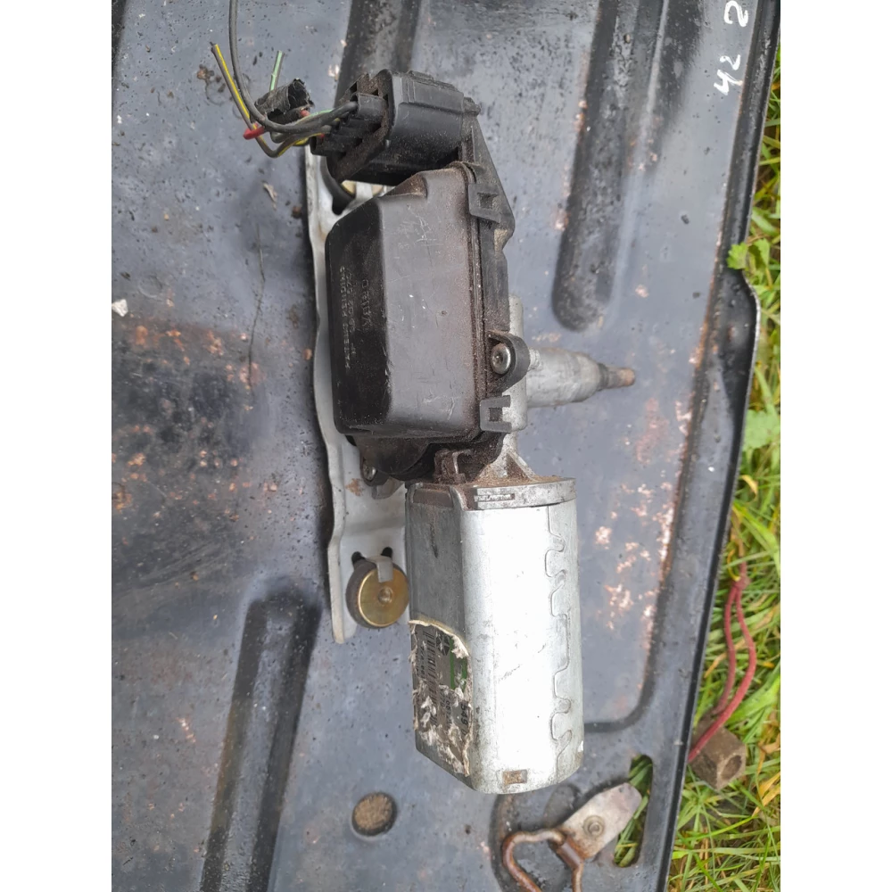 Моторчик склоочестителя BMW e46