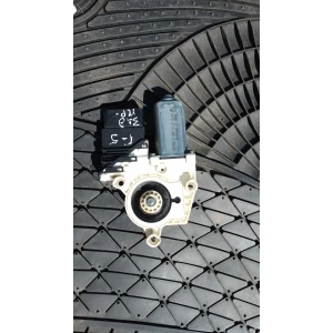 Изображение товара -  1K0959704C правий моторчик стеклоподйомника Vw Golf 5