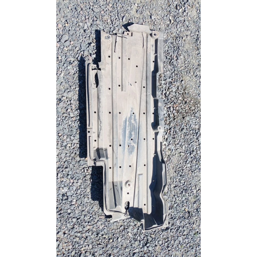 D07a56343 правая защита днища Мазда 2