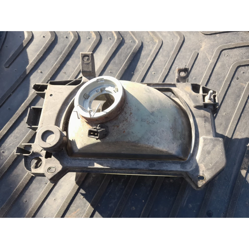 Левая фара Volkswagen T4