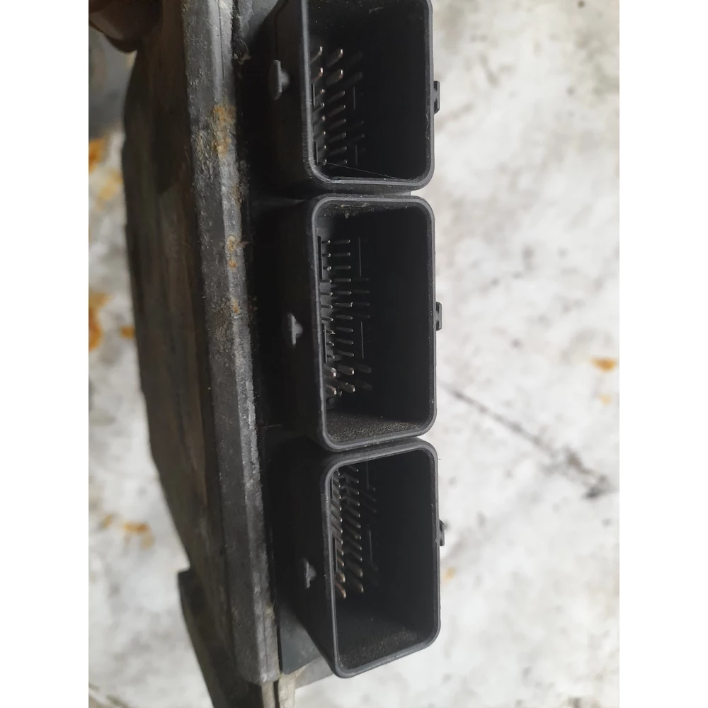 8200153946 блок управления двигателем Renault Laguna 2  1.9DCI