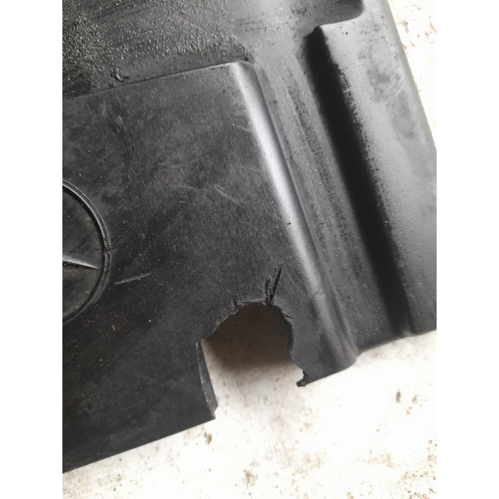 A6050100367 декоративная кришка двигателя Mercedes-Benz 202 124 db605