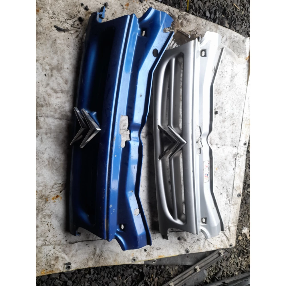 9635603977 решетка радиатора Citroën Berlingo