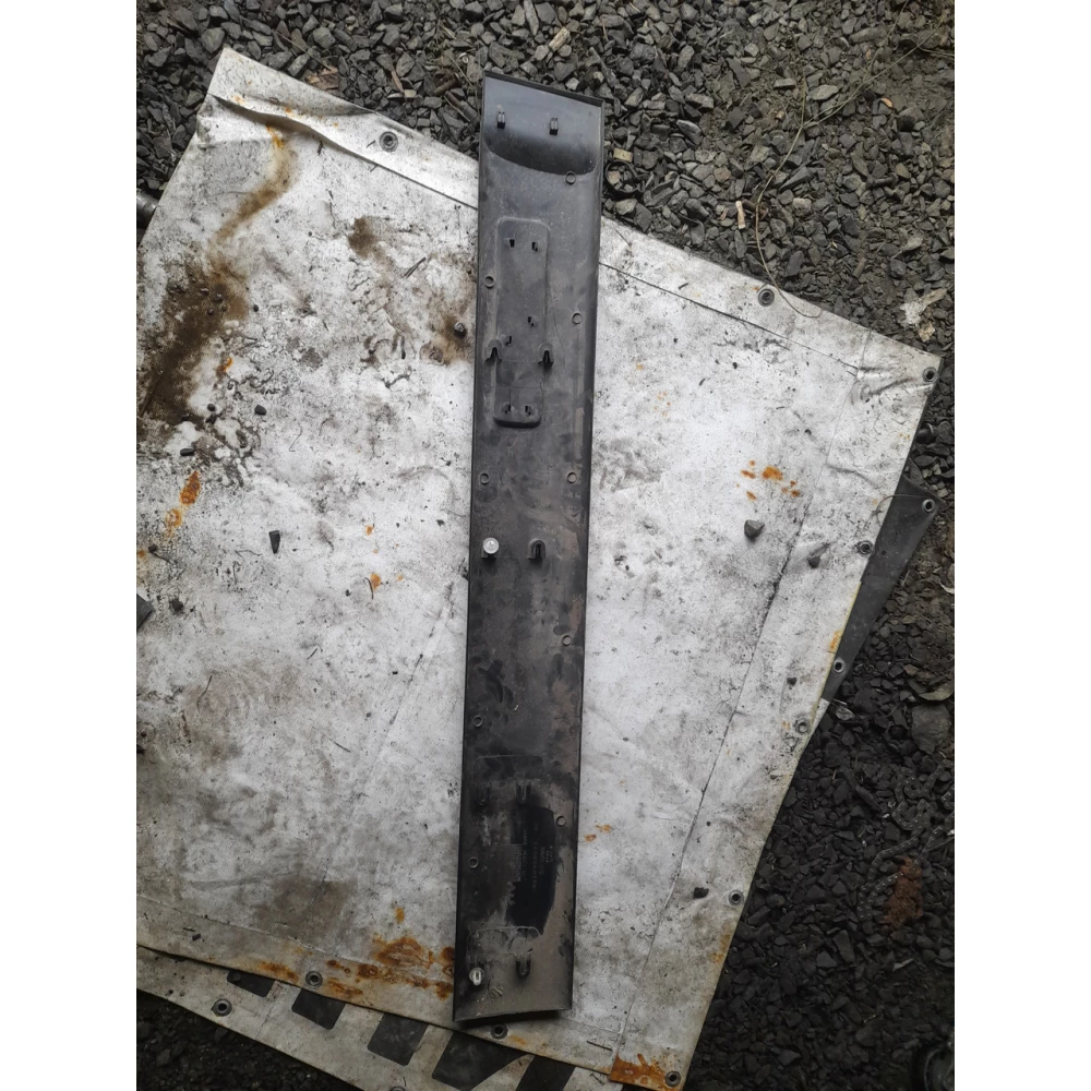 9619030577 молдинг передней левой двери Citroën Berlingo