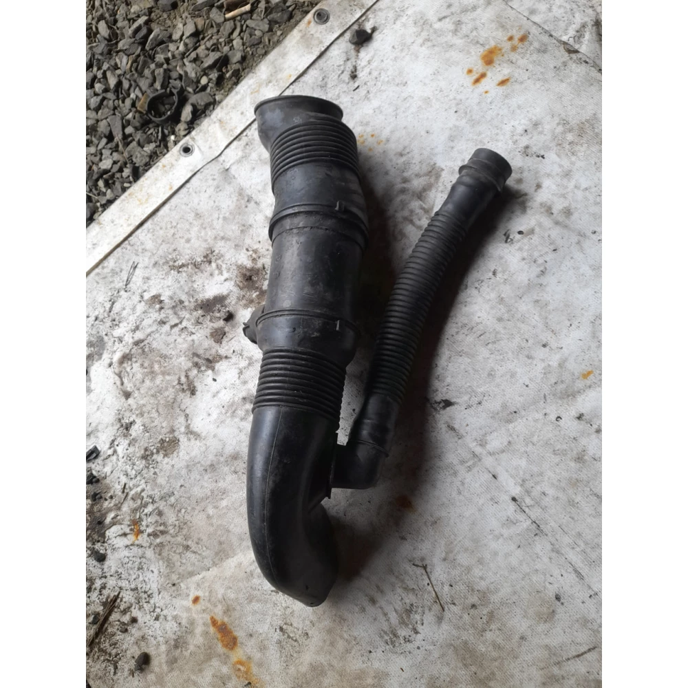 13712247004 патрубок подачи воздуха, воздуховод BMW E39 M51 2.5