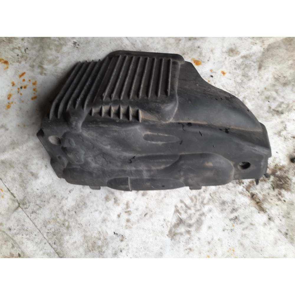 1114787331 крышка воздушного фильтра BMW E46 2.0