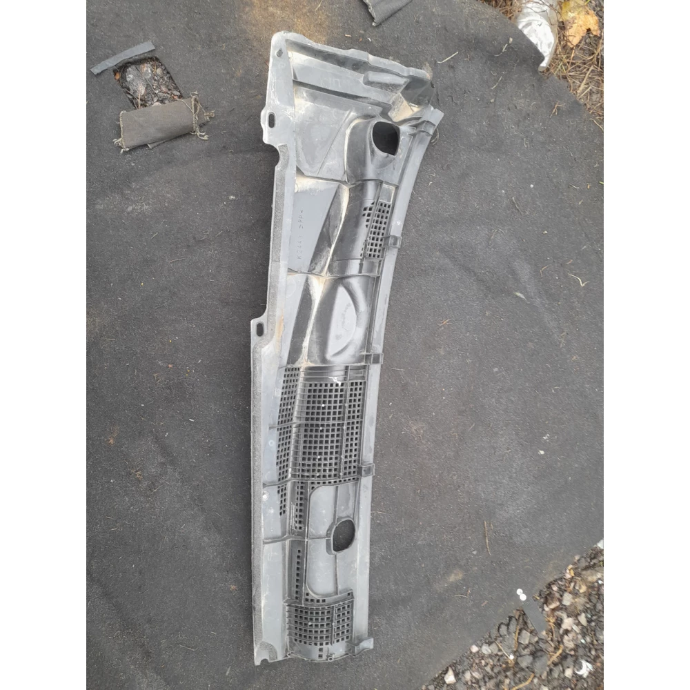 GJ6A507SI жабо ,пластик под лобовое стекло левое  Mazda 6GG