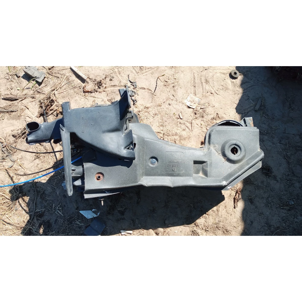 1Н1819003 корпус печки Vw Golf 3