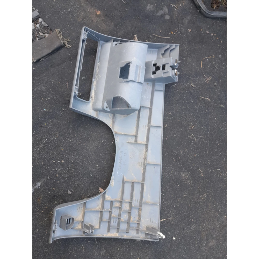 GJ6A64281 накладка под торпеду левая Mazda 6GG