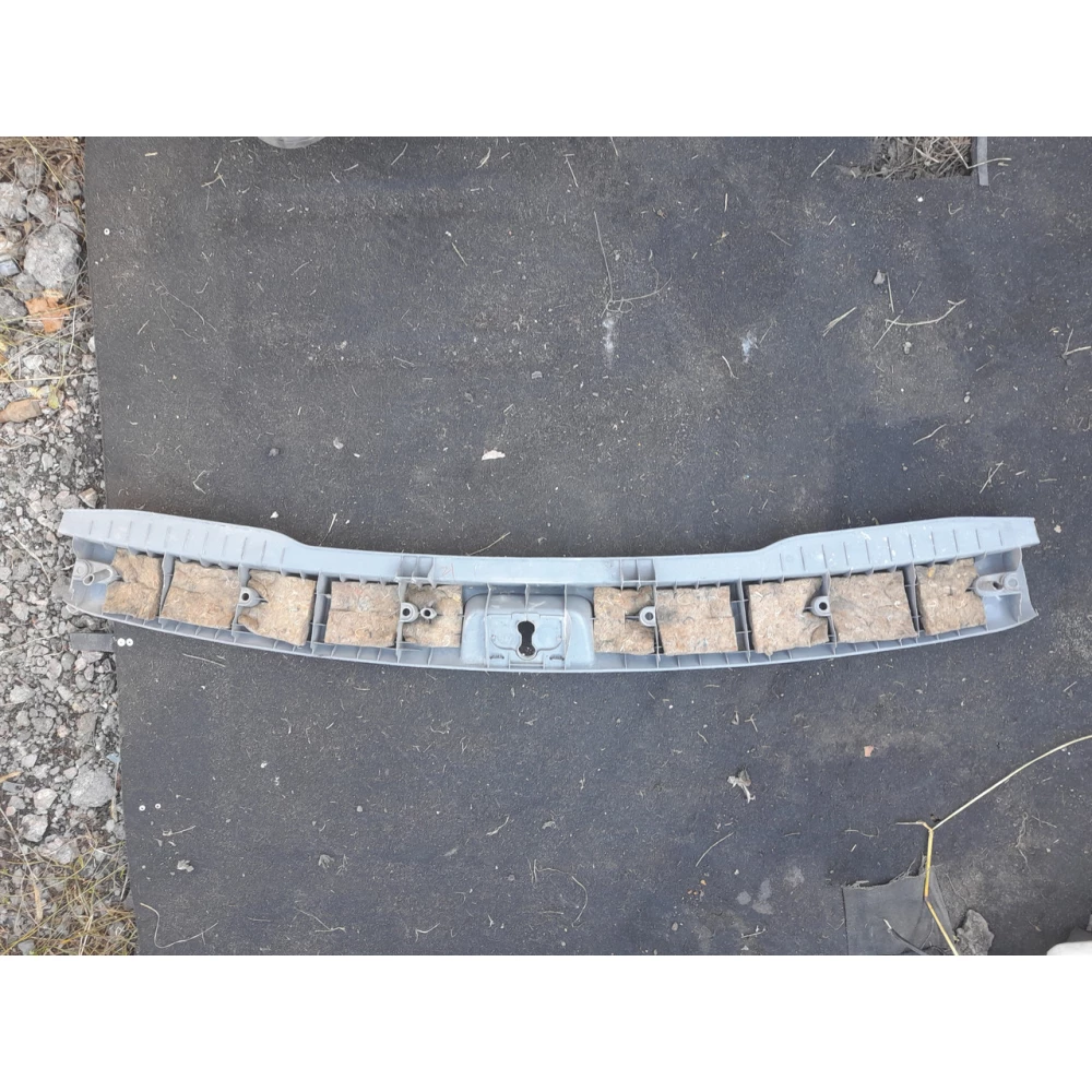 G21C68891 накладка порога багажника Mazda 6GG  универсал