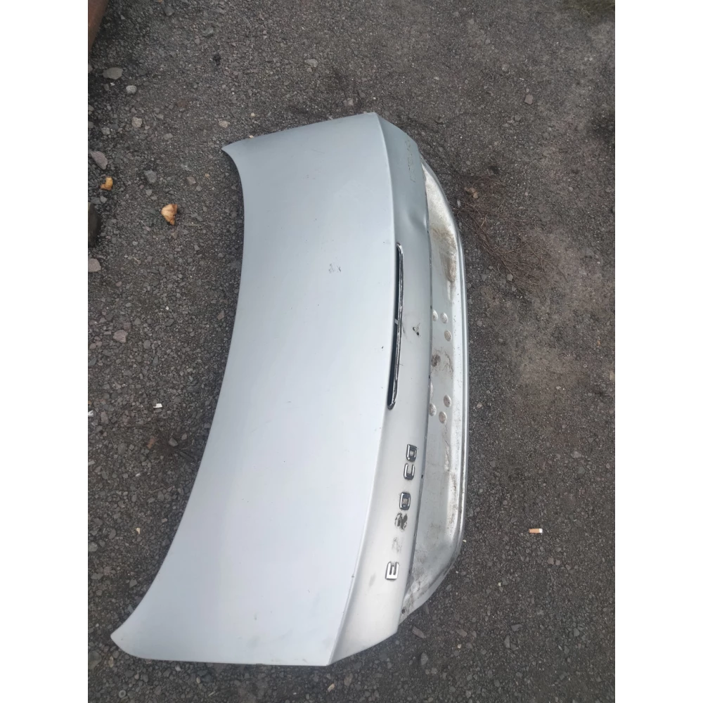 Крышка багажника седан Mercedes-Benz E-class W211