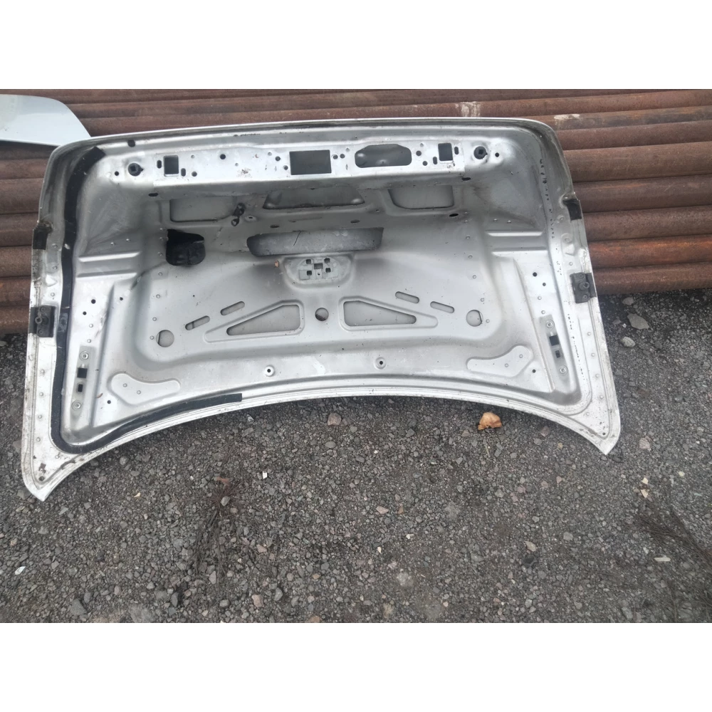 Крышка багажника седан Mercedes-Benz E-class W211