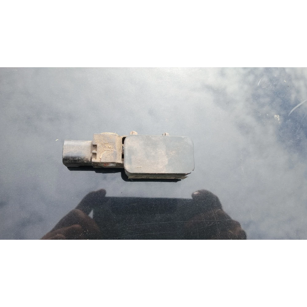 Gj6a57k1x датчик удара Мазда 6