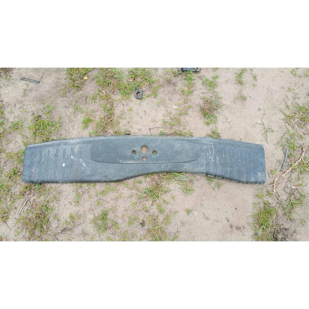 2N11N40352 пластик багажника Форд Фусион
