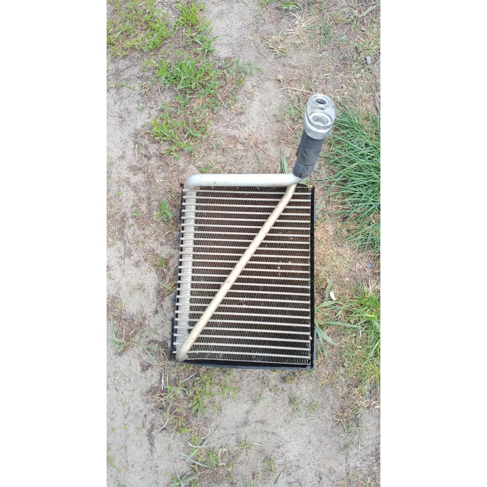 8d1820103d радиатор кондиционера Vw Passat B5