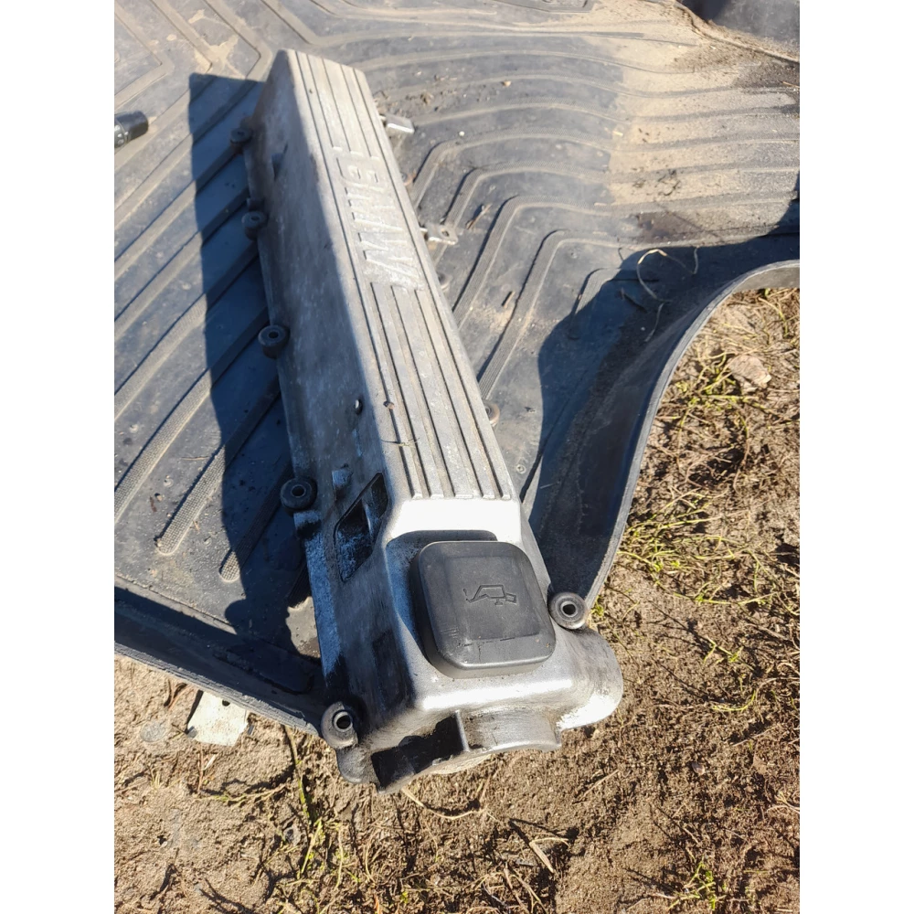 Клапана крышка BMW e39 2.5