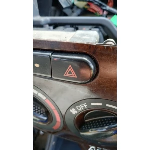 Изображение товара -  1017000948 Кнопка аварийки Geely MK-2