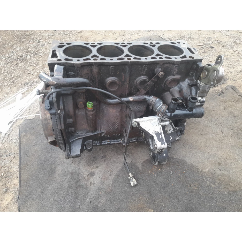 PSA A9A блок двигателя Peugeot partner Citroën Berlingo 1.9 D