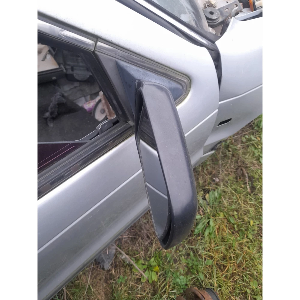 Правое дзеркало заднего вида Mitsubishi Galant