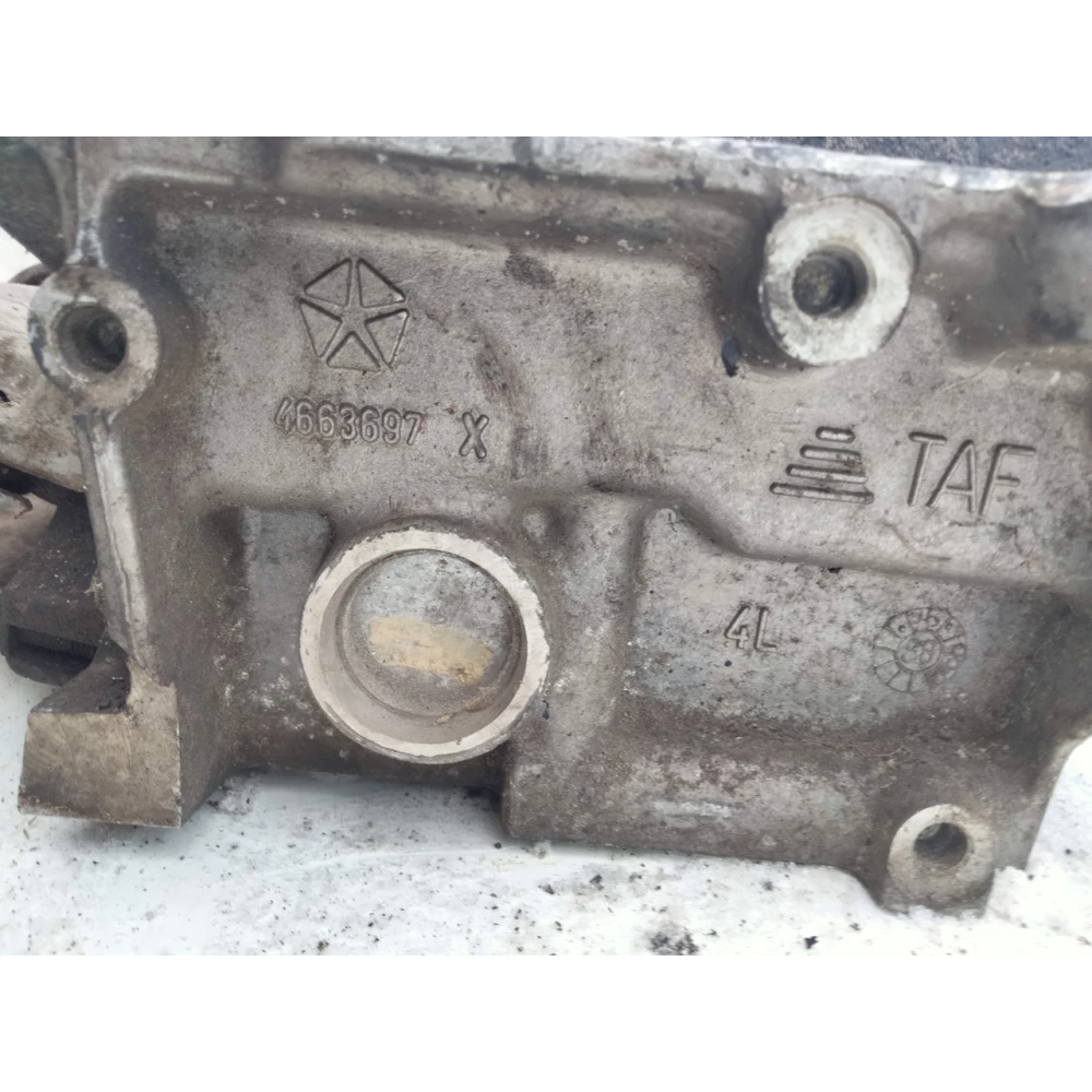 Головка блока цилиндров Chrysler 300M 2.7 V6