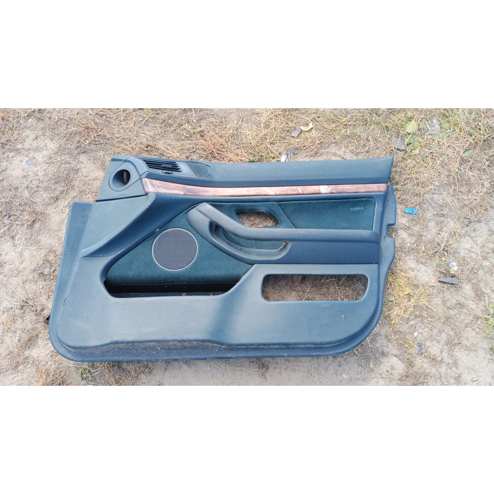 8212806 передняя правая карта Bmw E39