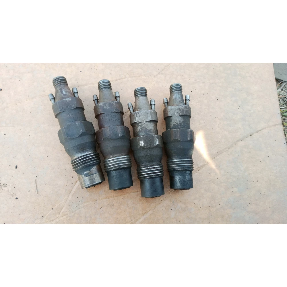 068130201E форсунки Vw Jetta 2 1.6D комплект
