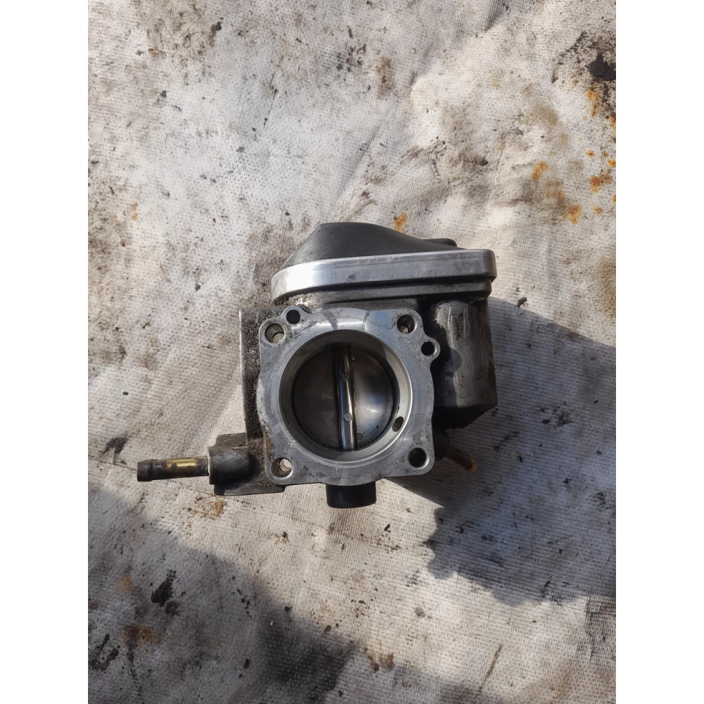 408238323006 дросельная заслонка Ауди А4В5 Skoda superb, Passat B5 1.6-2.0