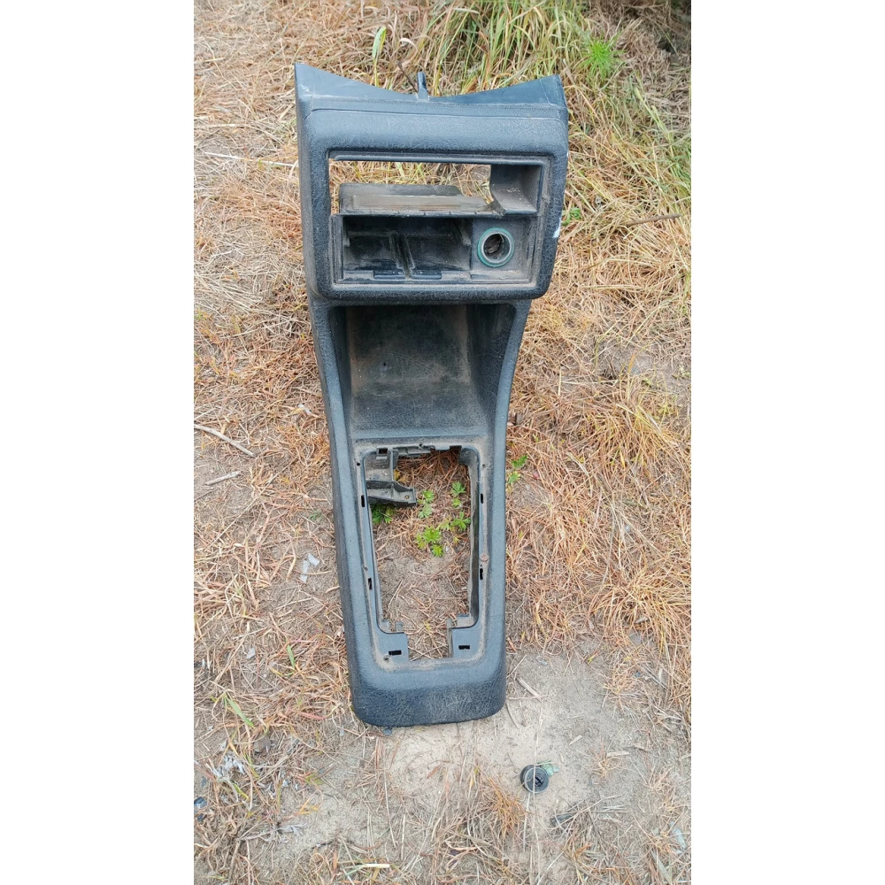 1k0863243a центральная консоль Vw Jetta 2