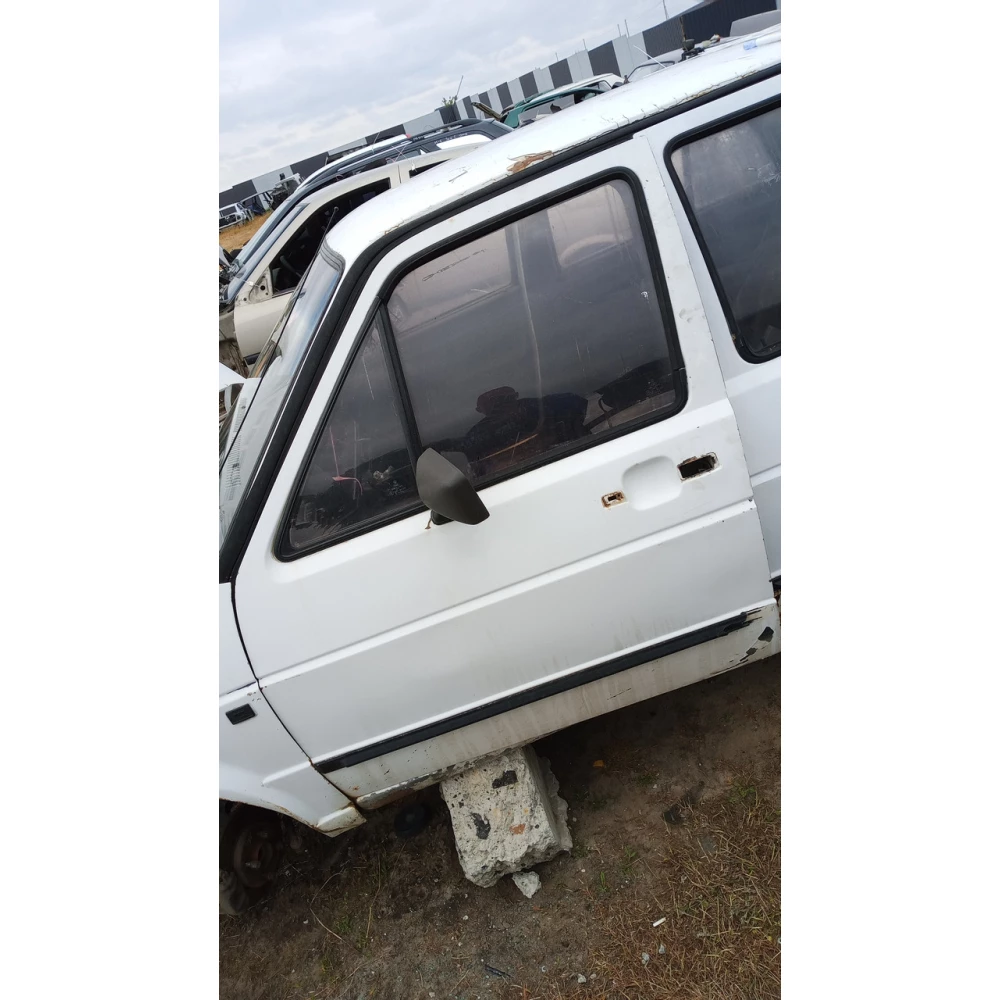 Передняя левая дверь Vw Jetta 2