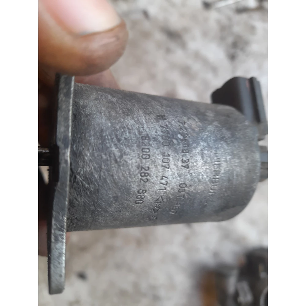 7700107471 клапан егр Renault Laguna 1.9 Kangoo