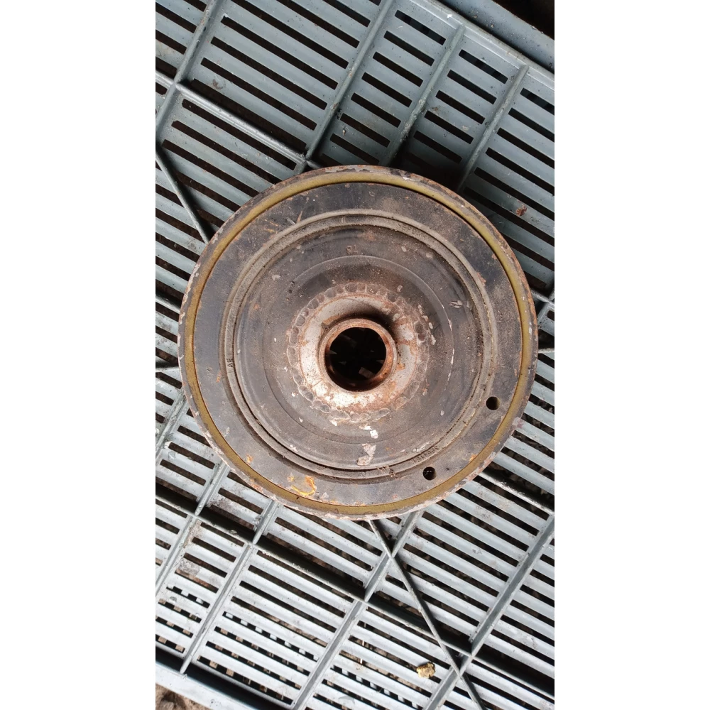 7108c523093 шкив коленвала Renault