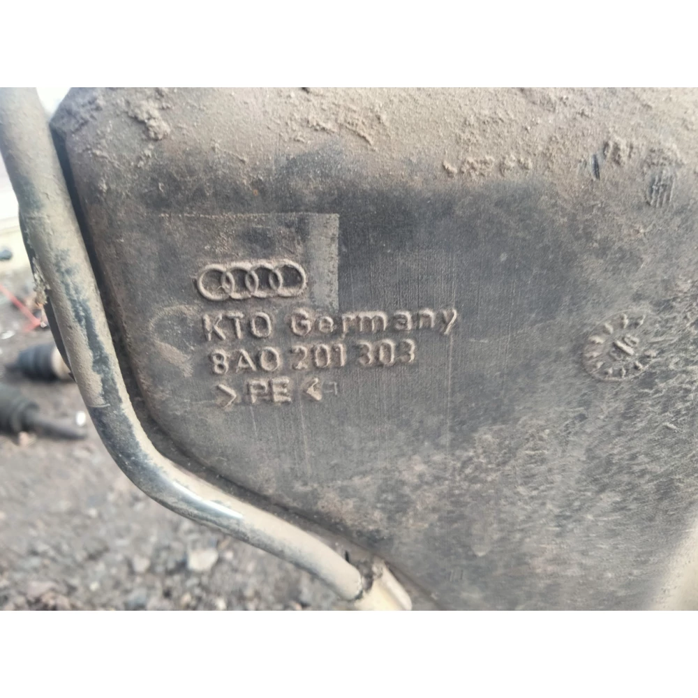 Топливный бак Audi 80 B4  8AO 201 303