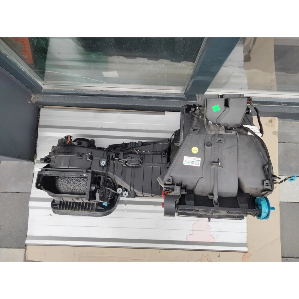 Корпус печки голый VW Passat b7 USA в сборе