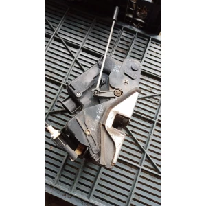 Изображение товара -  8206408 замок передней правой двери Bmw E46