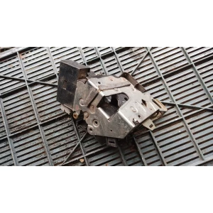 Изображение товара -  8352165 передний правий замок Bmw E39