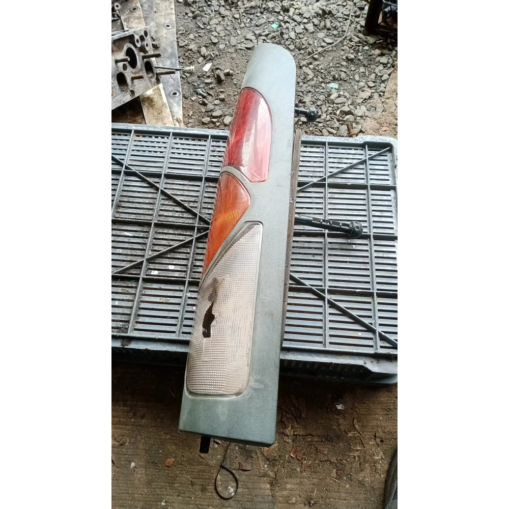 DEPO 551 задний правий фонарь Рено Кенго