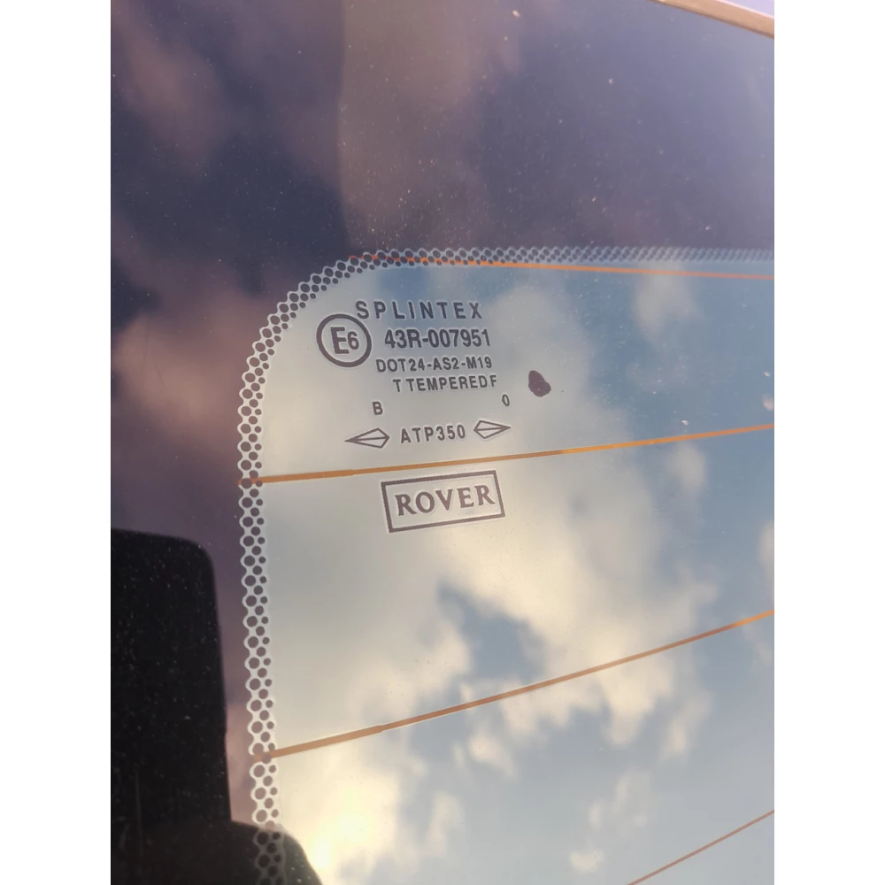 Заднее скло Rover 75