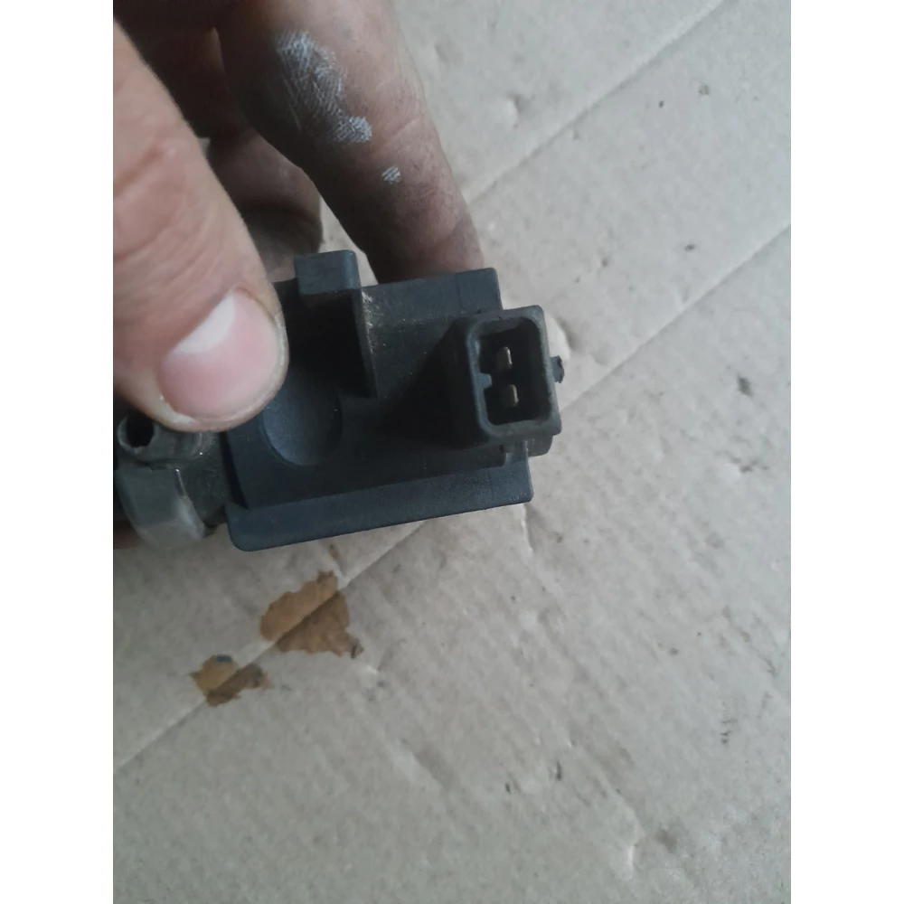 Клапан управления  турбиной  Bmw E39 2.5