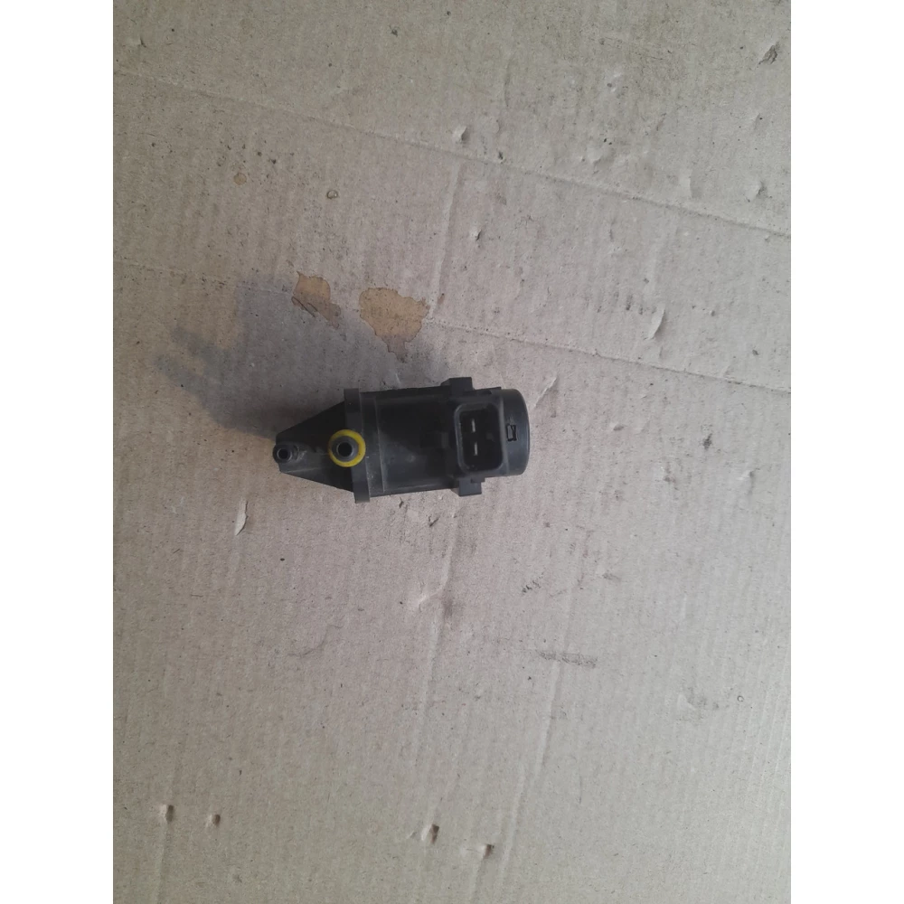 Клапан управления  EGR Vw Caddy 2