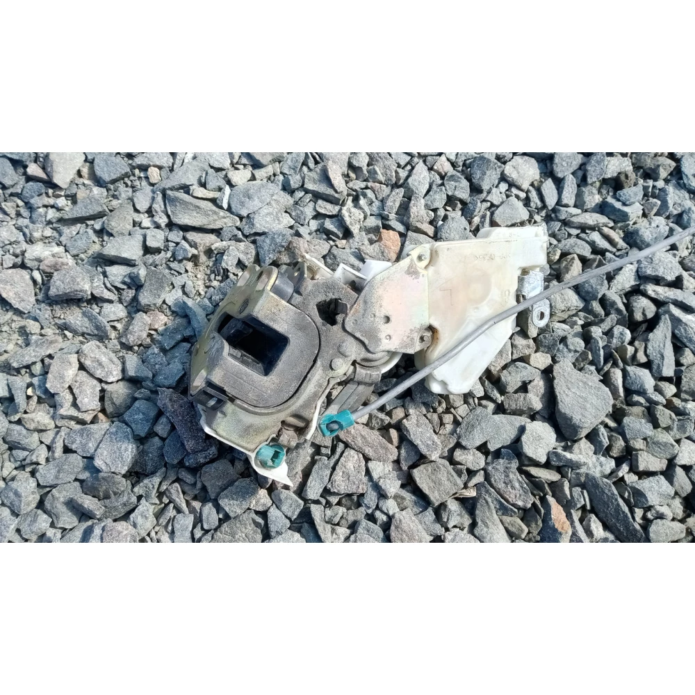 82552bm760 задний правий замок двери Nissan Almera N16