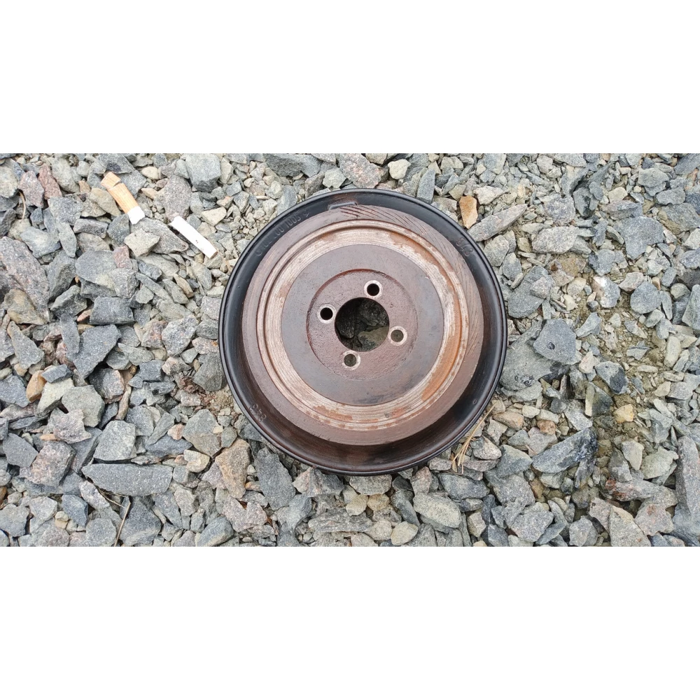 1022001005 шкив помпи Mercedes Benz w 124