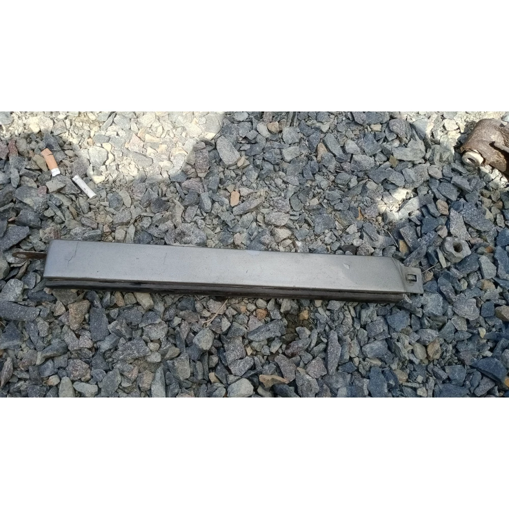 Правая ресничка под фару Mercedes Benz w 124