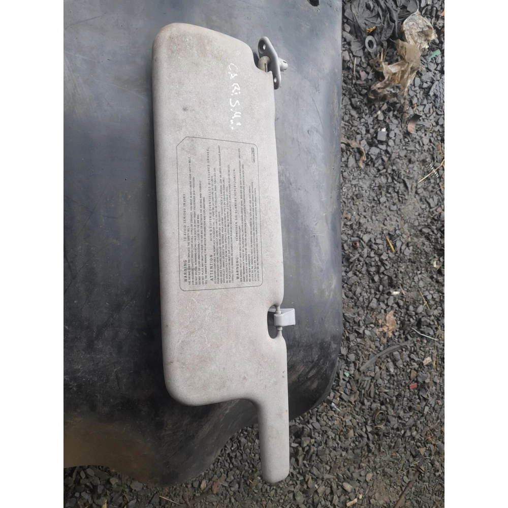 Правый сонцезахисний козирок Mitsubishi Carisma